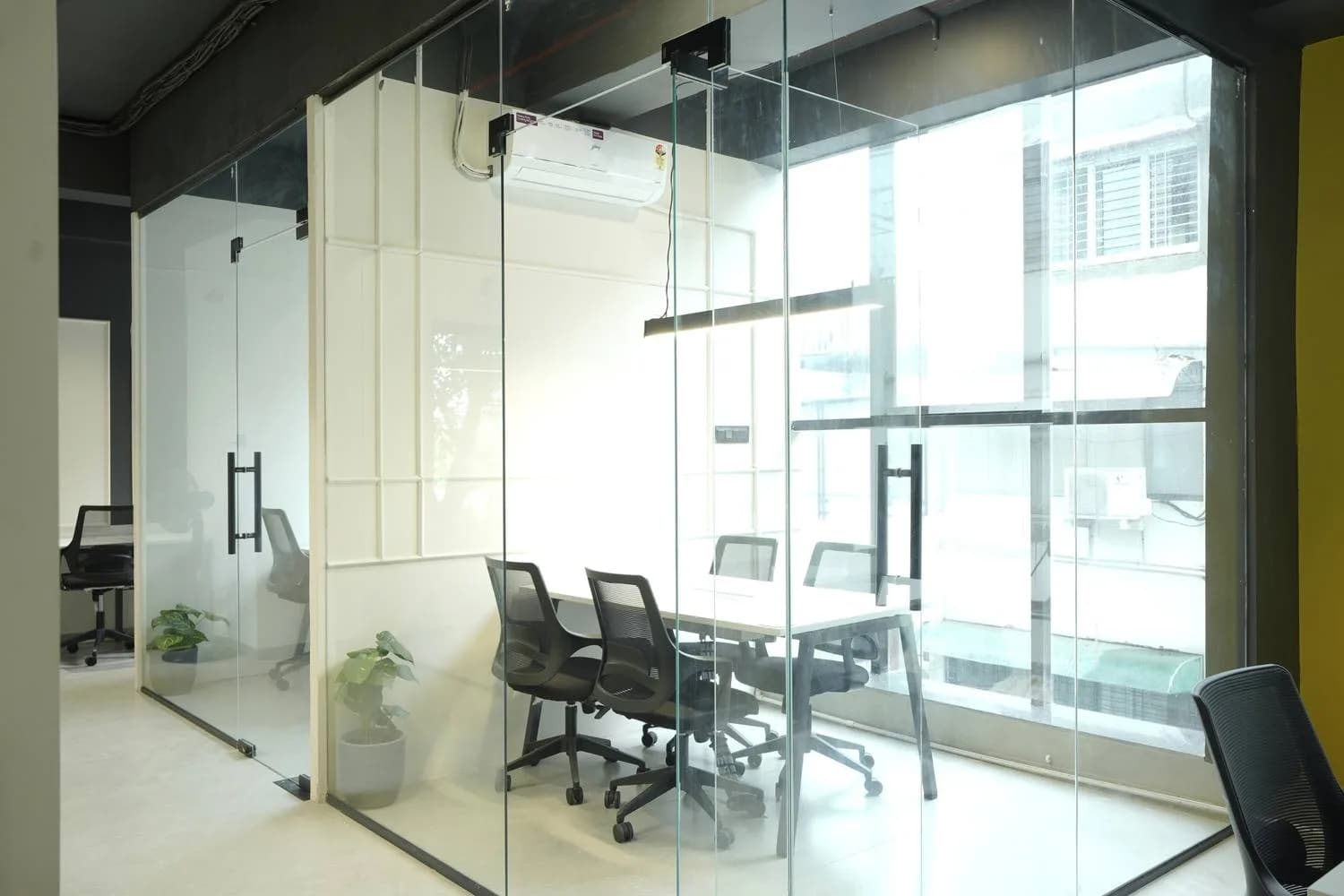 Day Pass vs Monthly Membership: A Coworking Guide for Freelancers in India
