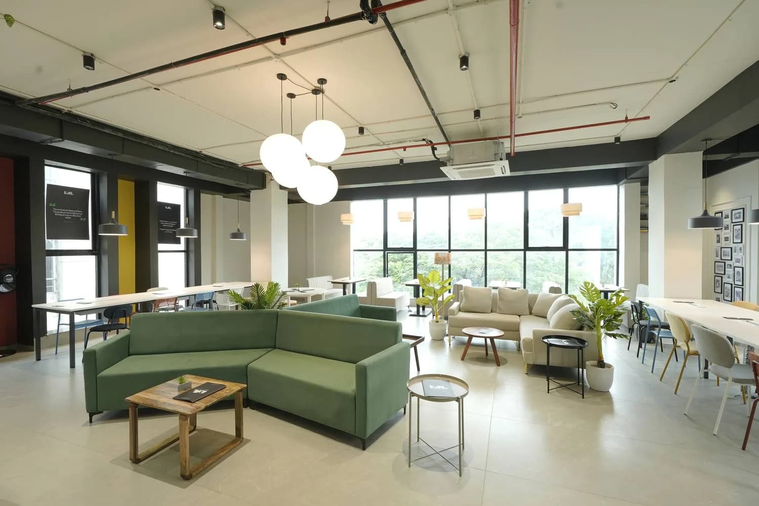 How Coworking Spaces in India Are Different From Traditional Offices